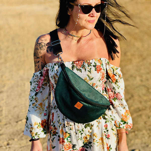 Nerka damska "Mili Belt Bag M" - butelkowa zieleń