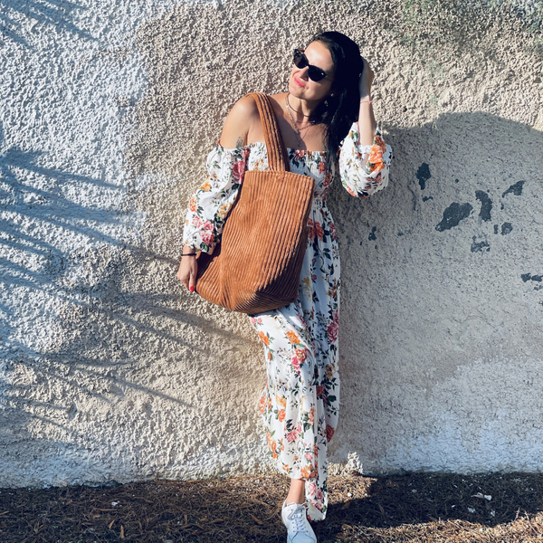 Duża torba ze sztruksu "Mili City Vibes" - miedziany brąz