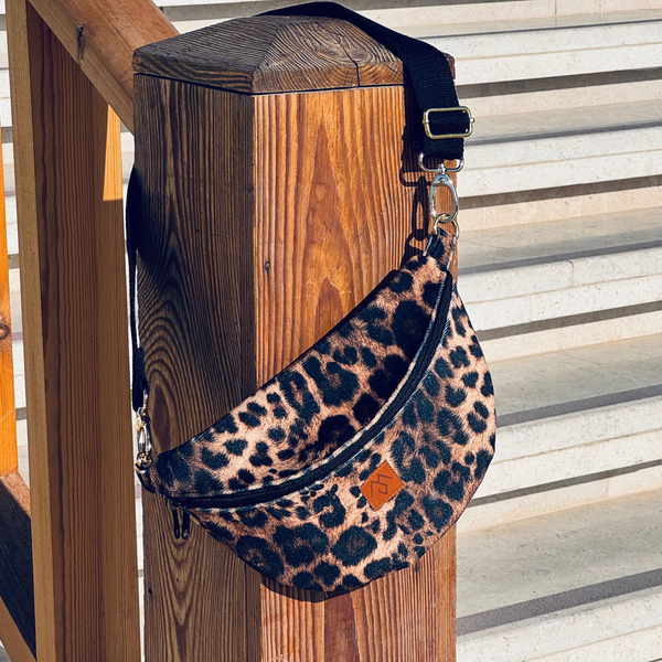 Women's waist bag "Mili Belt Bag M" - brown