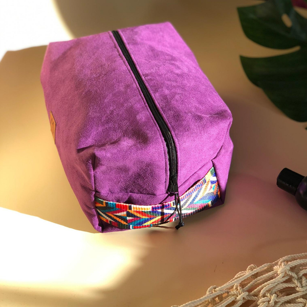 Kulturbeutel aus Öko-Wildleder für Damen - violett