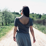 Koszulka Rebeliantka z dwustronnym dekoltem - szara