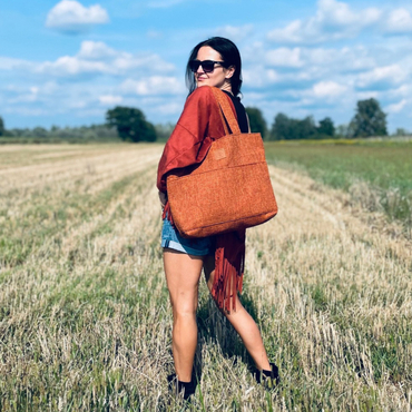 Shopper-Tasche „Mili City Vibes“ – hnědý cop