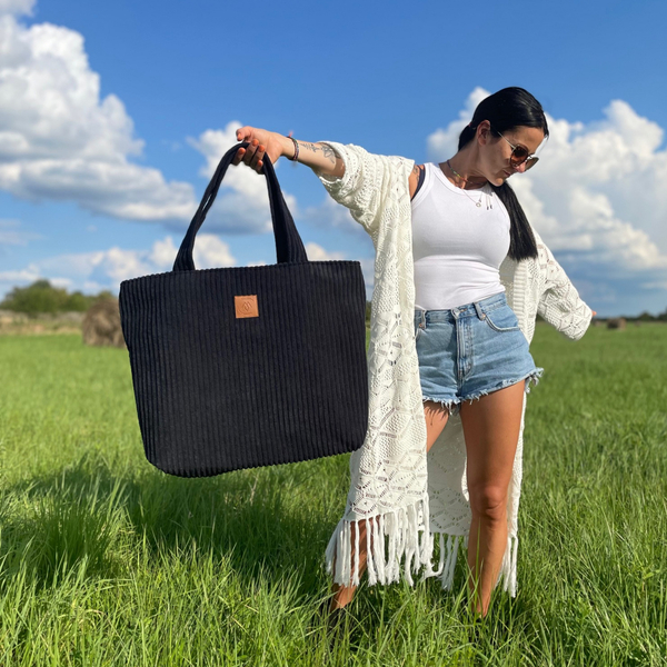 Large corduroy bag "Mili City Vibes" - black
