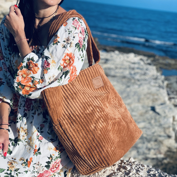 Große Cordtasche "Mili City Vibes" - braun