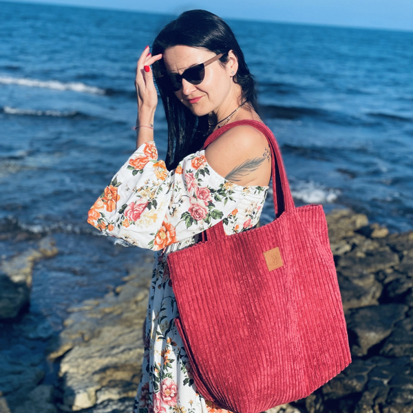 Große Cordtasche "Mili City Vibes" - rot