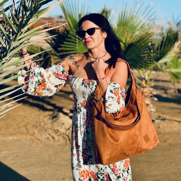 Torba typu worek z weluru "Mili Chic MC7"-miedziany brąz